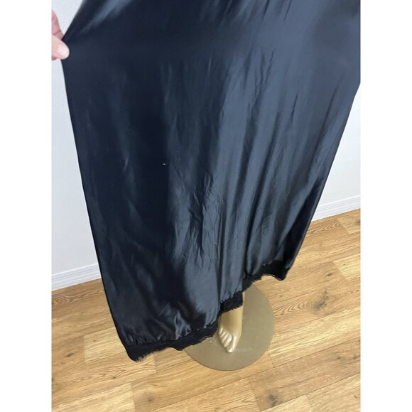 Vintage Nightwinds Women's XS Black Long Nightgown Full Length Nylon Rayon Blend - Picture 5 of 11
